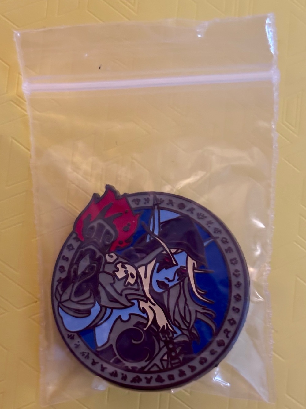 Loot Crate Enamel World of Warcraft Pin - Blue and Red